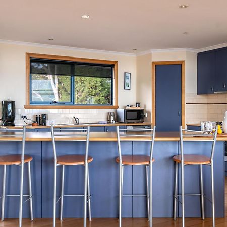 Waterline Holiday Home Coles Bay Buitenkant foto